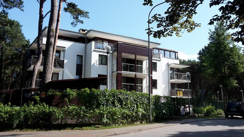 Apart Jurata Apartment Bagian luar foto