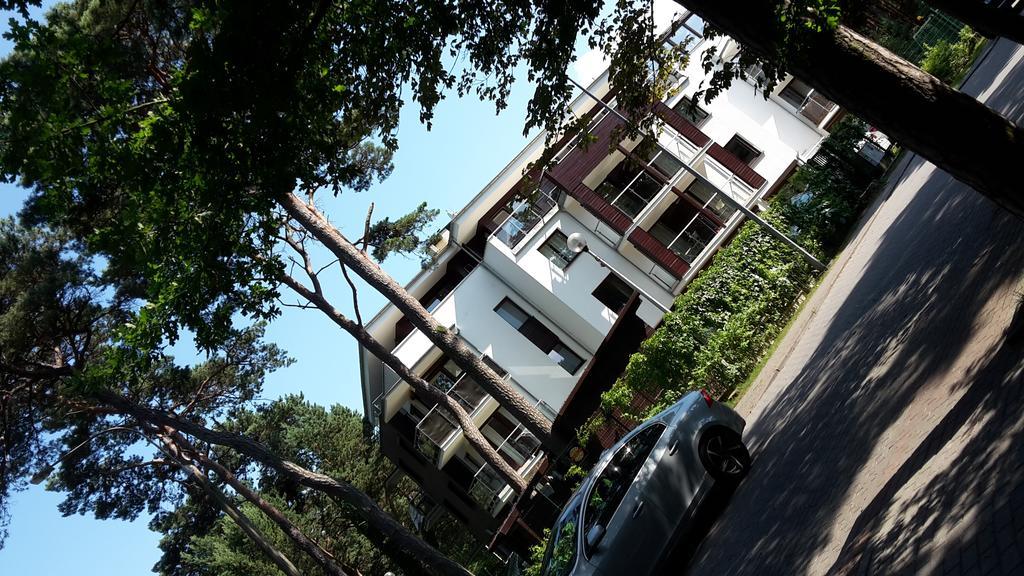 Apart Jurata Apartment Bagian luar foto